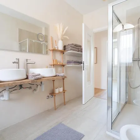 Cloud9 Large Terrace - Meliora Appartement *