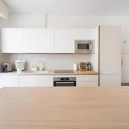 Cloud9 - Terrace And Ac Apartment *