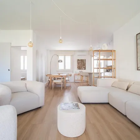 Cloud9 Large Terrace - Meliora * Bergamo