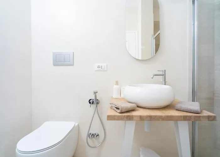 Cloud9 Large Terrace - Meliora アパート ベルガモ