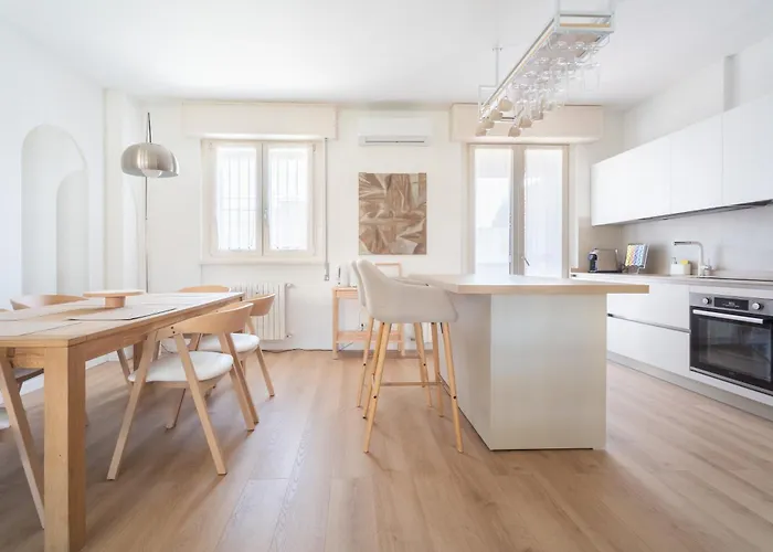 Cloud9 Large Terrace - Meliora *