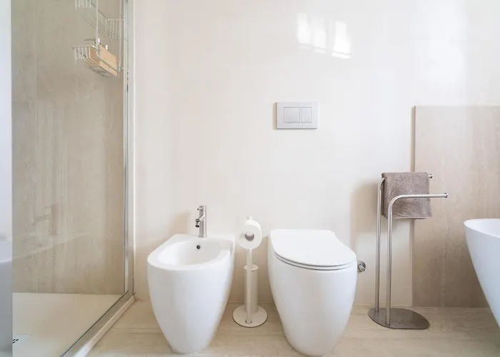 Cloud9 Large Terrace - Meliora アパート ベルガモ